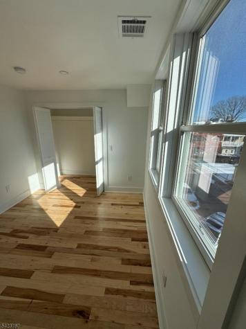 11 Cleveland Street Morristown NJ 07960
