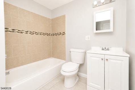 136 Dewey Street Newark NJ 07112