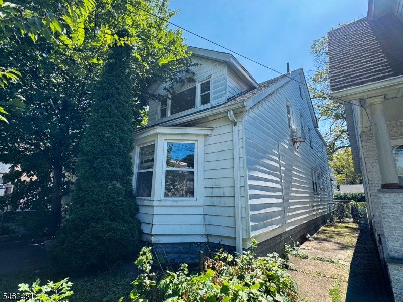 12 Maolis Avenue Bloomfield NJ 07003