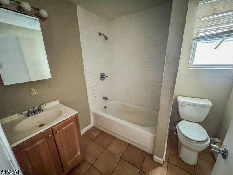 12 Maolis Avenue Bloomfield NJ 07003