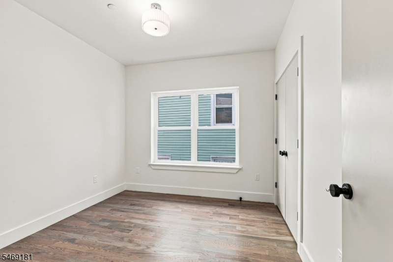 822 S 20th Street Newark NJ 07108
