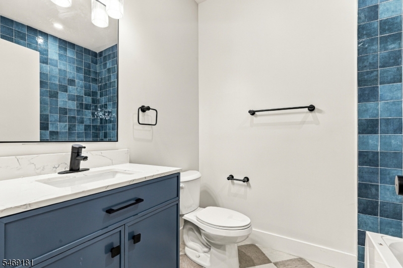 822 S 20th Street Newark NJ 07108