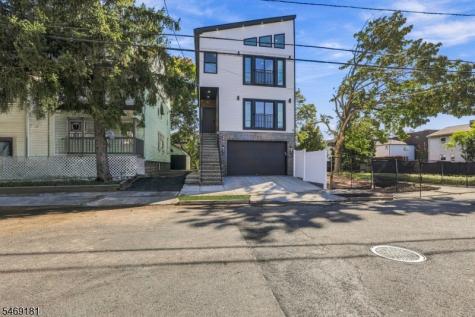 822 S 20th Street Newark NJ 07108