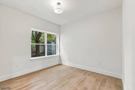 822 S 20th Street Newark NJ 07108