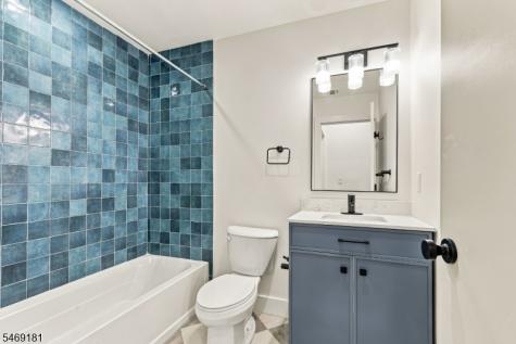822 S 20th Street Newark NJ 07108