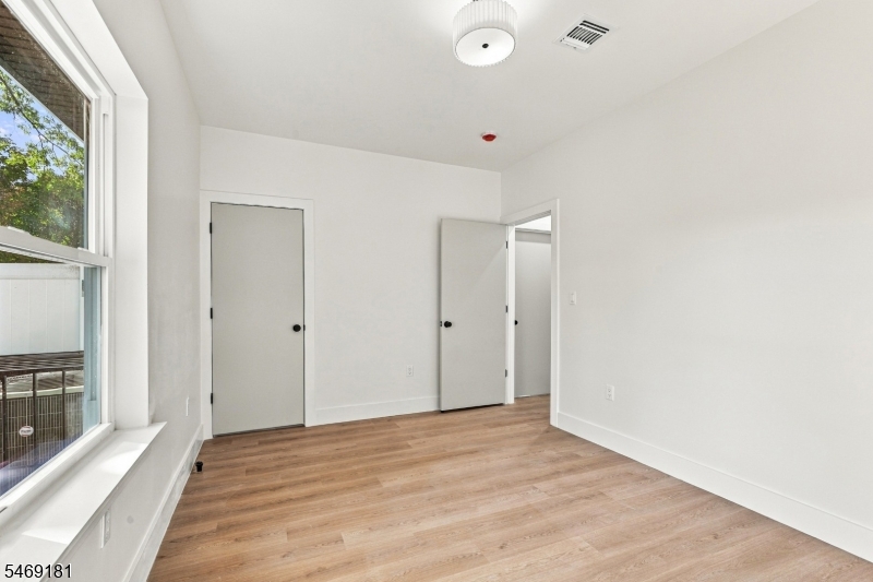 822 S 20th Street Newark NJ 07108