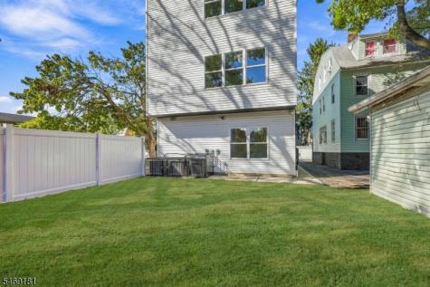 822 S 20th Street Newark NJ 07108