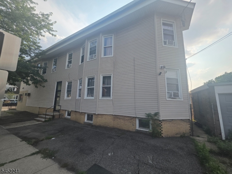 17 Maolis Avenue Bloomfield NJ 07003