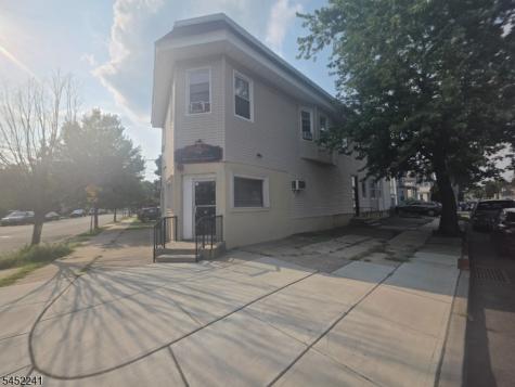 17 Maolis Avenue Bloomfield NJ 07003
