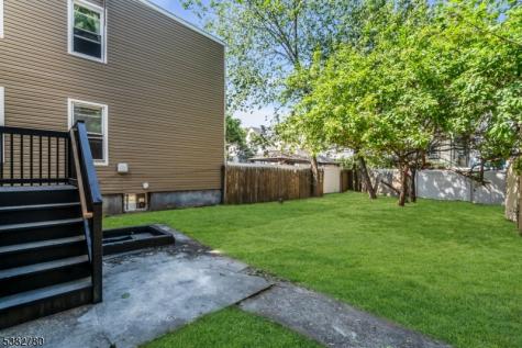 103 N 19th Street East Orange NJ 07017