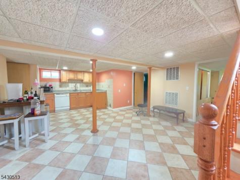 2032 E Saint Georges Avenue Linden NJ 07036