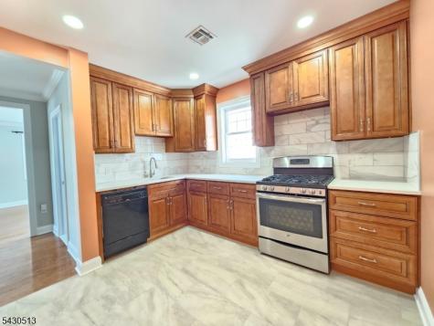 2032 E Saint Georges Avenue Linden NJ 07036
