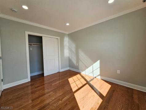 2032 E Saint Georges Avenue Linden NJ 07036