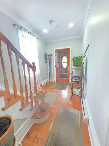 2032 E Saint Georges Avenue Linden NJ 07036