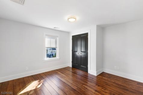 15 Main Street Clinton NJ 08801