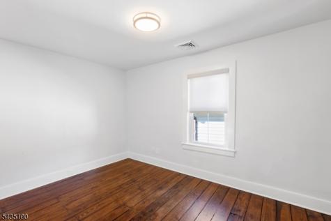 15 Main Street Clinton NJ 08801