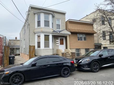 38 Delancy Street Newark NJ 07105