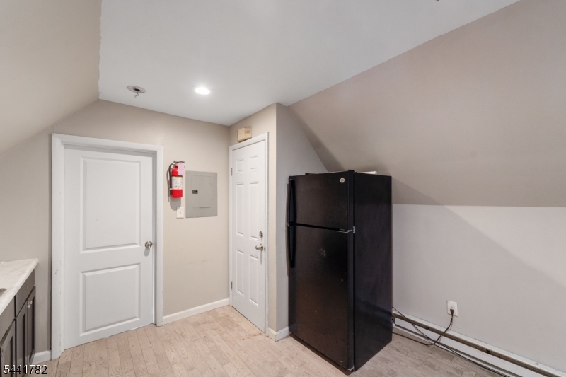 318 Grove Street Newark NJ 07103