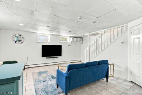 31 Meade Street West Orange NJ 07052