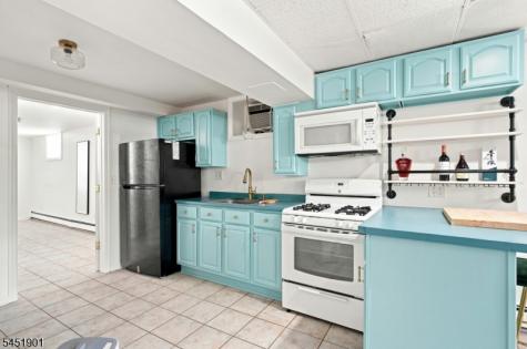 31 Meade Street West Orange NJ 07052