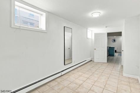31 Meade Street West Orange NJ 07052