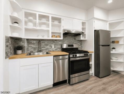 31 Meade Street West Orange NJ 07052
