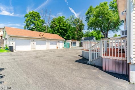 31 Meade Street West Orange NJ 07052
