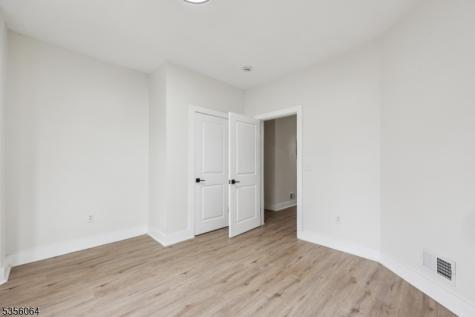 148 N 15th Street East Orange NJ 07017