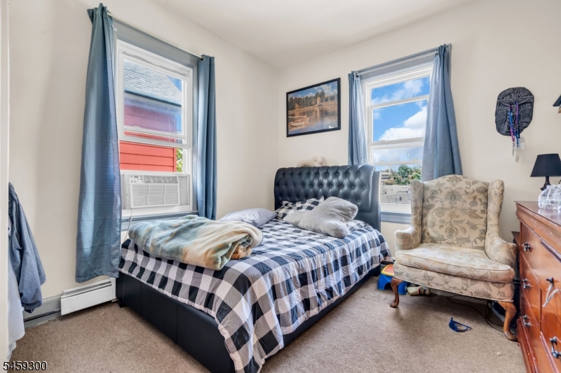 927 Meredith Avenue Elizabeth NJ 07202