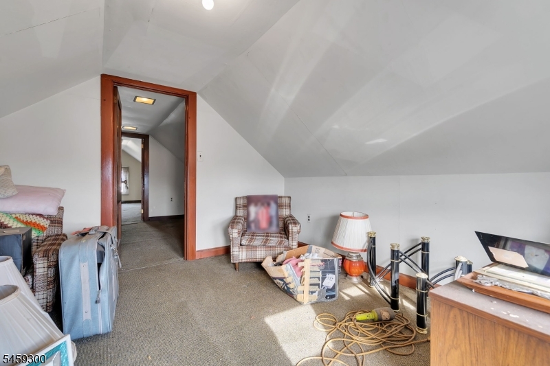 927 Meredith Avenue Elizabeth NJ 07202