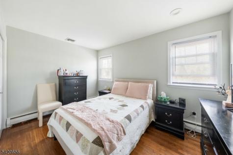 1016 Gifford Court Union NJ 07083