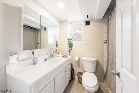 1016 Gifford Court Union NJ 07083