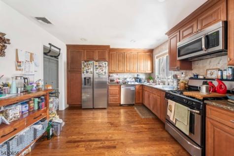 1016 Gifford Court Union NJ 07083