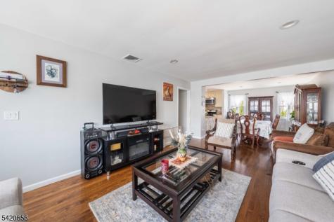 1016 Gifford Court Union NJ 07083