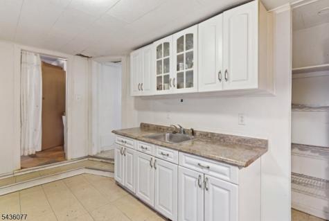 742 Avenue A Bayonne NJ 07002