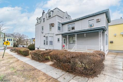 742 Avenue A Bayonne NJ 07002