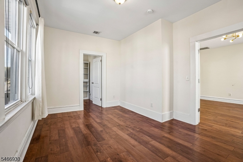 731 18TH Avenue Irvington NJ 07111