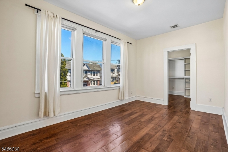 731 18TH Avenue Irvington NJ 07111