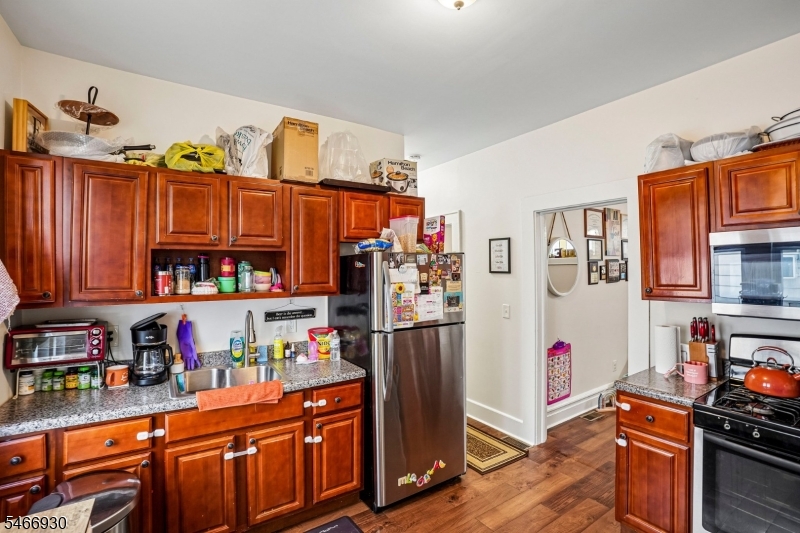 731 18TH Avenue Irvington NJ 07111
