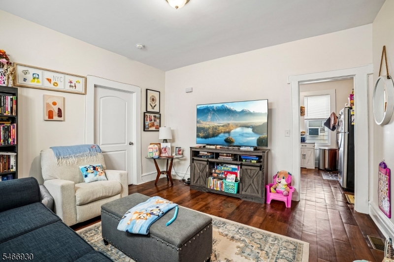 731 18TH Avenue Irvington NJ 07111