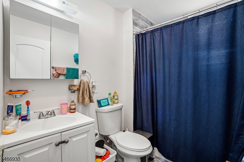 731 18TH Avenue Irvington NJ 07111