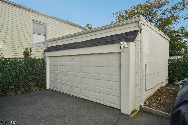 731 18TH Avenue Irvington NJ 07111