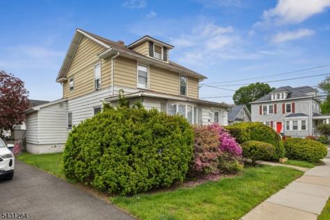 86 Llewellyn Avenue Hawthorne NJ 07506