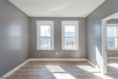 357 16TH Avenue Irvington NJ 07111