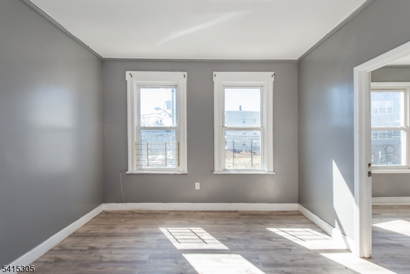 357 16TH Avenue Irvington NJ 07111