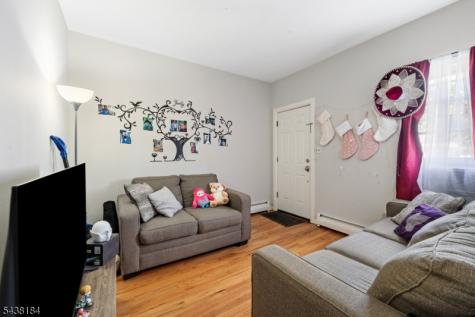 158 S 5th Avenue Manville NJ 08835