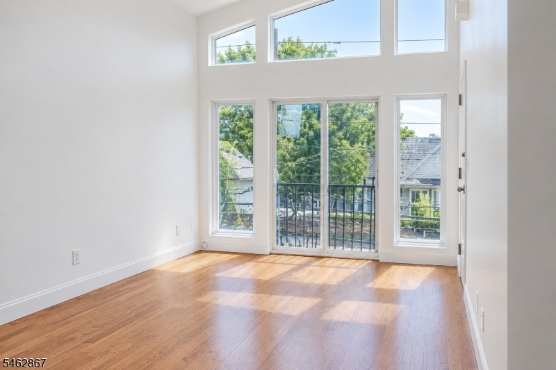 83 Stuyvesant Avenue Newark NJ 07106