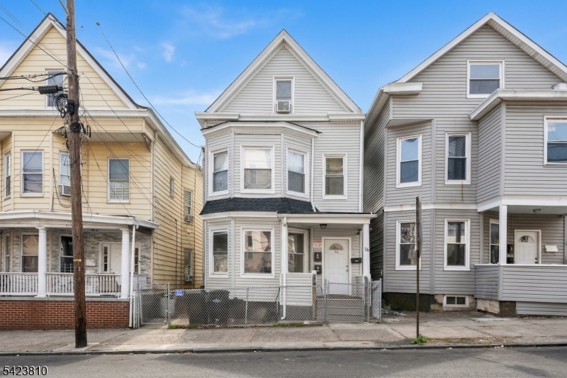 76 N 4th Street Paterson NJ 07522