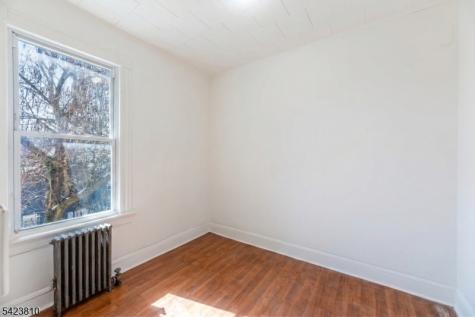 76 N 4th Street Paterson NJ 07522