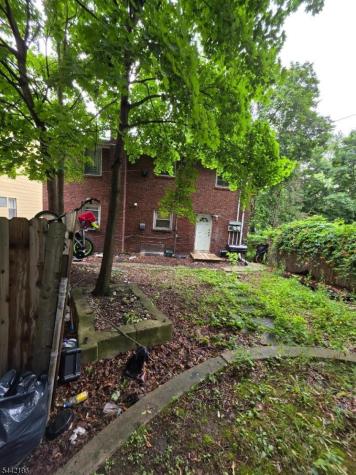 24 Chelsea Avenue East Orange NJ 07018
